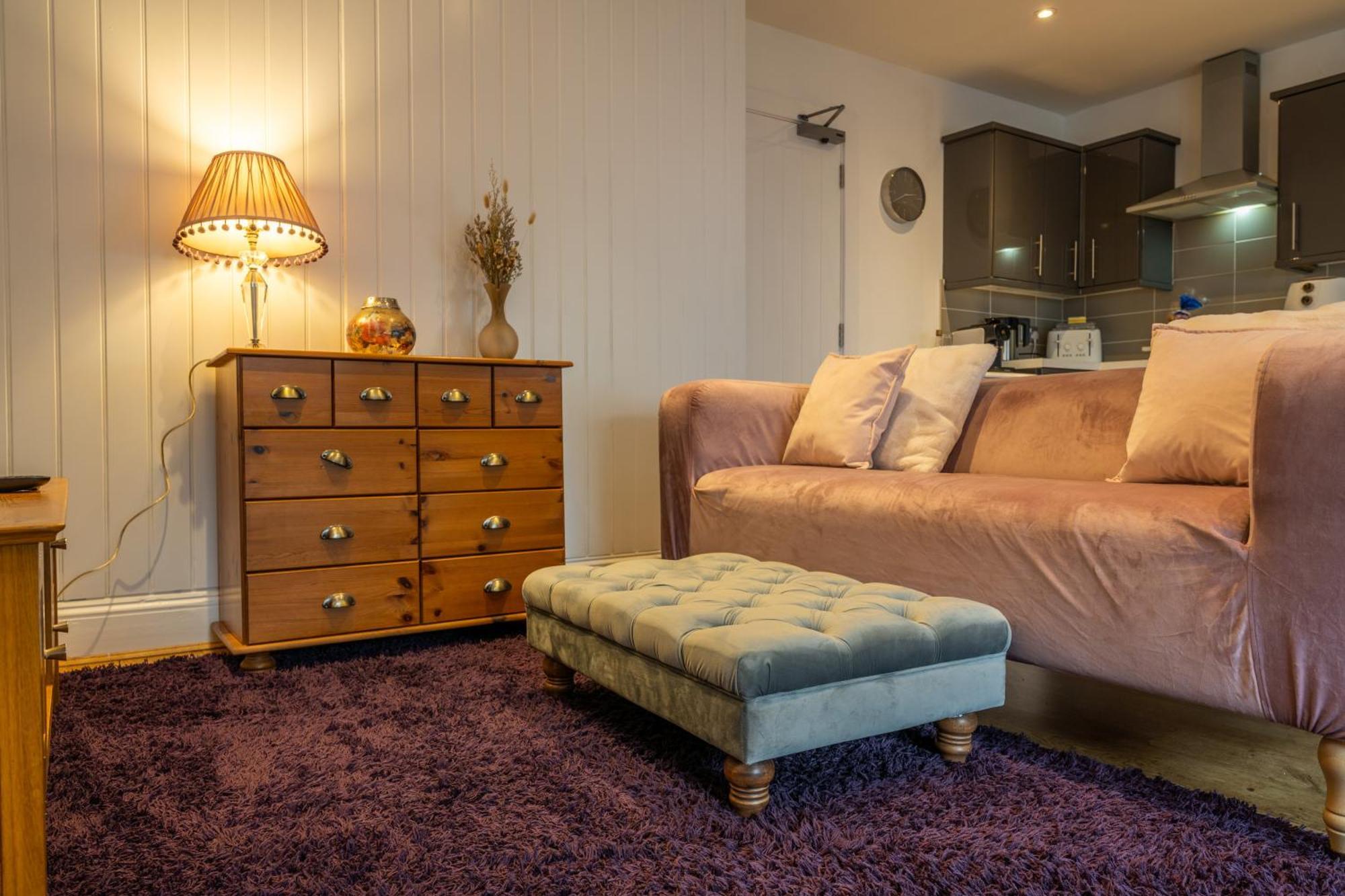 Cute 1 Bed Apartment 2 Mins From The Sea - Sleeps 4, Flat 8 The Gables, Church Street, Λάιμ Ρέγκις Εξωτερικό φωτογραφία