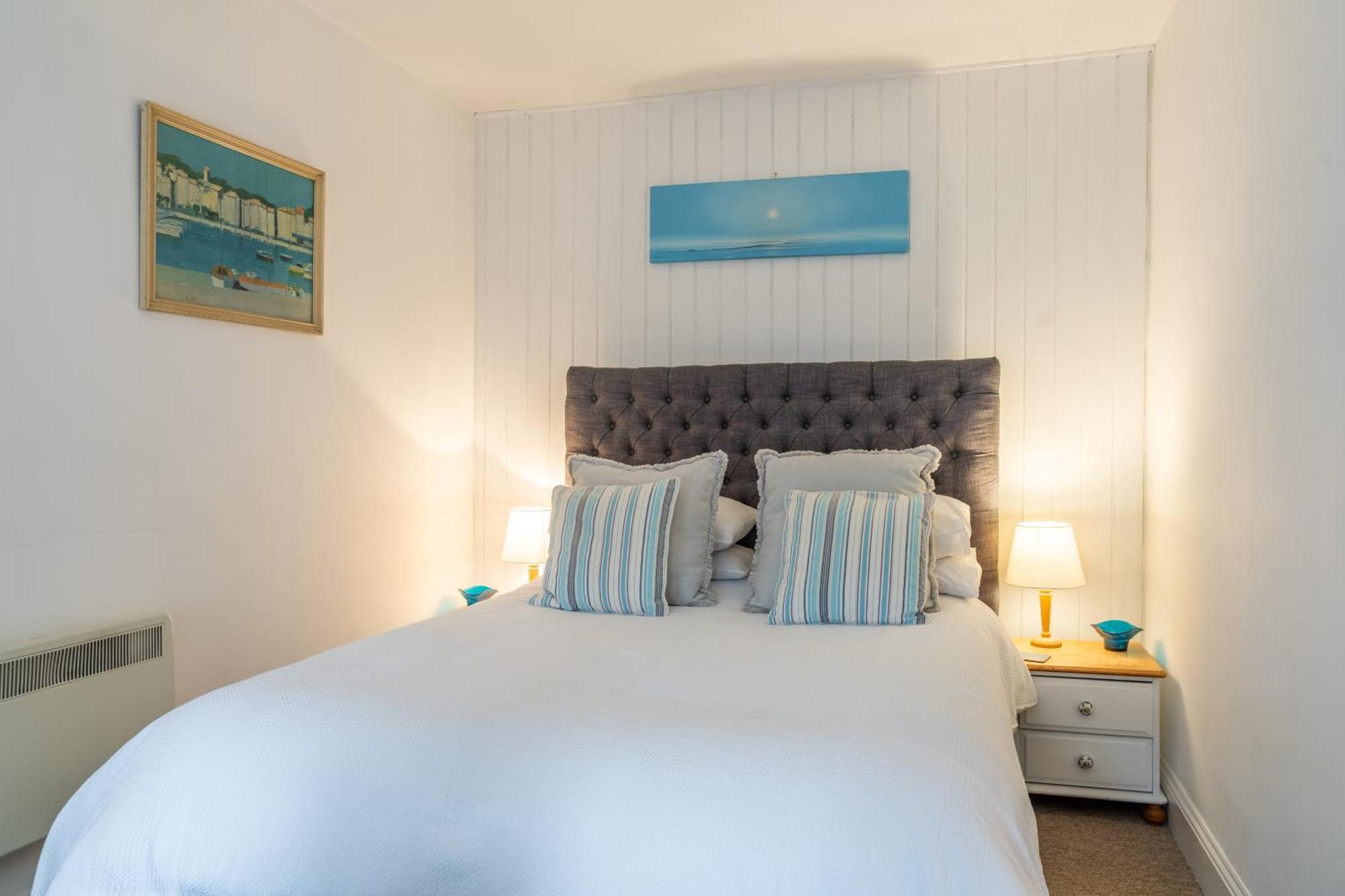 Cute 1 Bed Apartment 2 Mins From The Sea - Sleeps 4, Flat 8 The Gables, Church Street, Λάιμ Ρέγκις Εξωτερικό φωτογραφία
